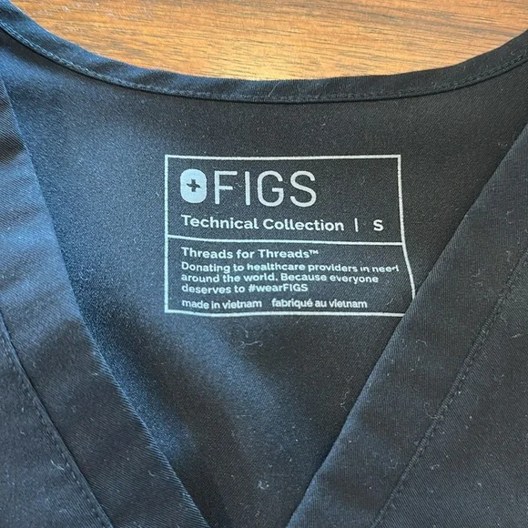 Figs Black Scrub Set - Picture 4 of 5